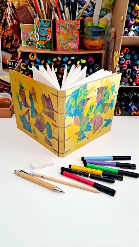 Album ARMADA, carnet artisanal, pièce unique.