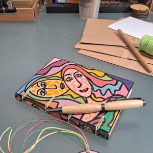 Carnet SISTERS, carnet artisanal A6, pièce unique.